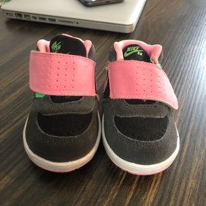 Baby girl Nike SB